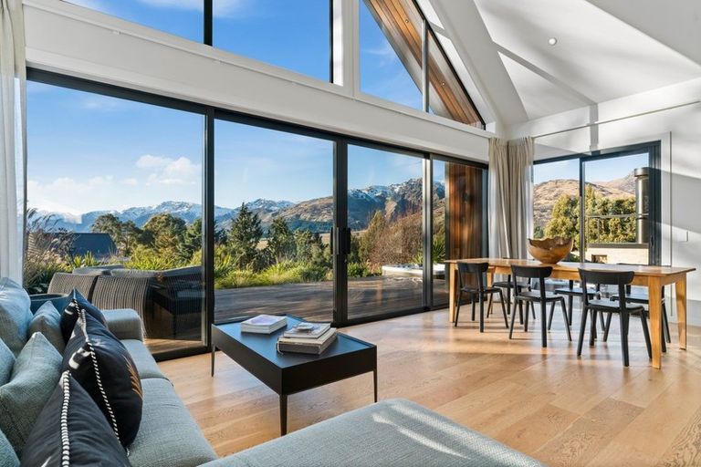 Photo of property in 3 Maude View Road, Hawea Flat, Wanaka, 9382