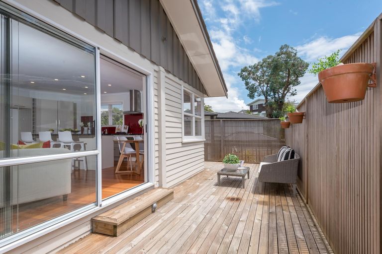 Photo of property in 12 Bacot Place, Howick, Auckland, 2014