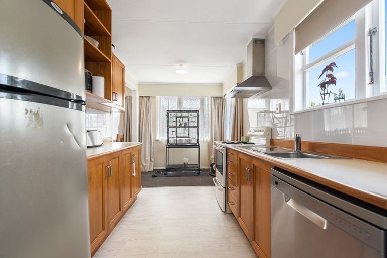 Photo of property in 41 Avalon Drive, Nawton, Hamilton, 3200