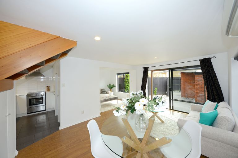 Photo of property in 2/188 Springfield Road, St Albans, Christchurch, 8014