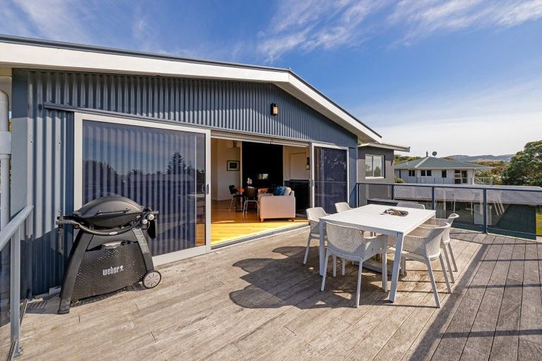 Photo of property in 8 Tamarisk Drive, Riversdale Beach, Masterton, 5872