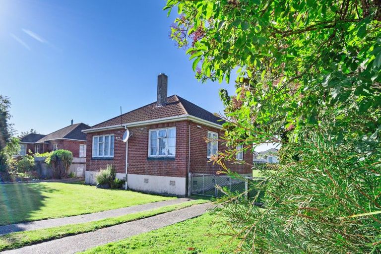 Photo of property in 443 Tay Street, Turnbull Thomson Park, Invercargill, 9810