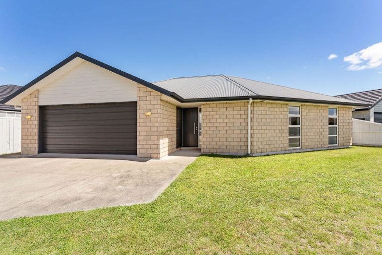 Photo of property in 11 Te Kio Crescent, Papamoa Beach, Papamoa, 3118