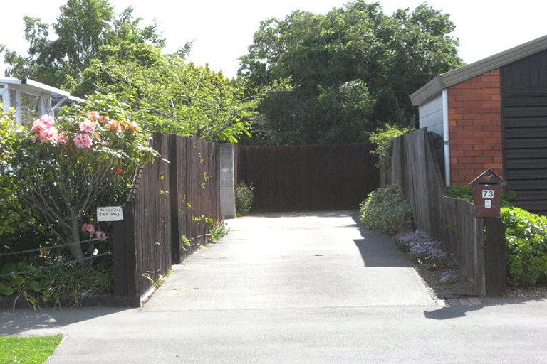 Photo of property in 2/73 Royal Park Drive, Parklands, Christchurch, 8083