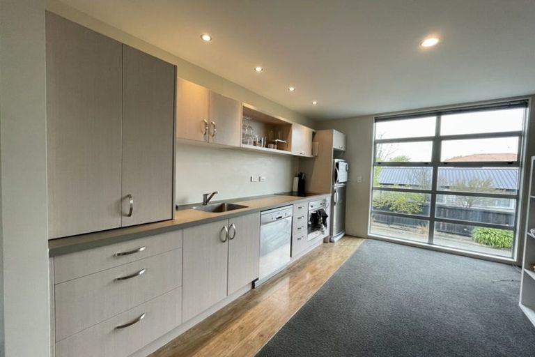 Photo of property in 3/440 Barbadoes Street, Edgeware, Christchurch, 8013