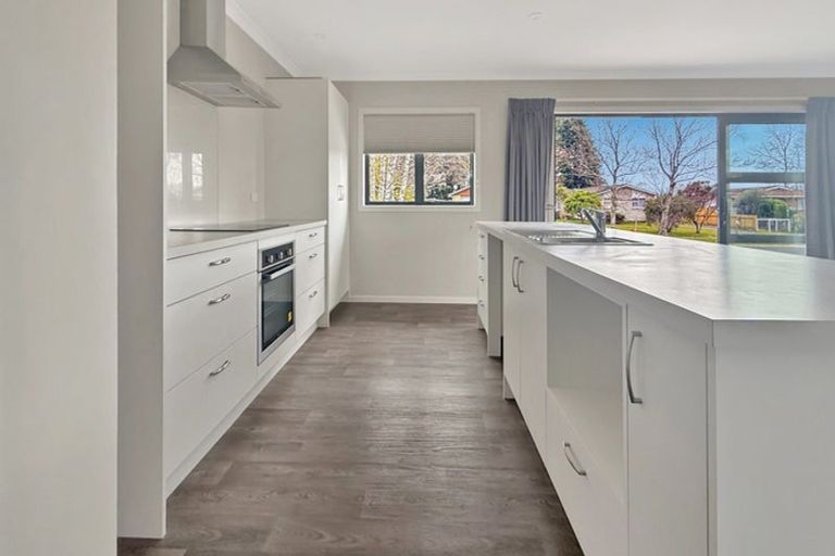 Photo of property in 32 Te Iwiheke Place, Turangi, 3334