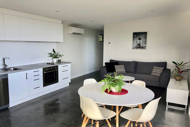 Photo of property in 73b Townsend Road, Miramar, Wellington, 6022