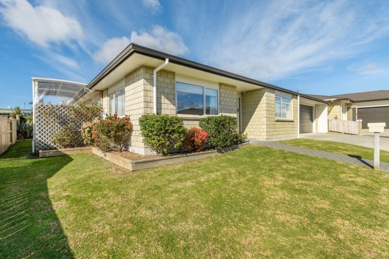 Photo of property in 3 Harmens Way, Greerton, Tauranga, 3112