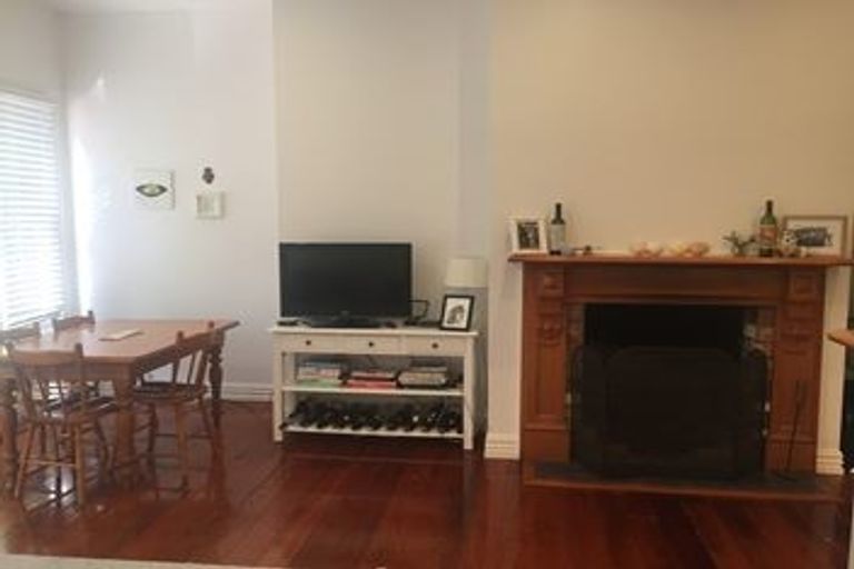 Photo of property in 323b Mount Eden Road, Mount Eden, Auckland, 1024