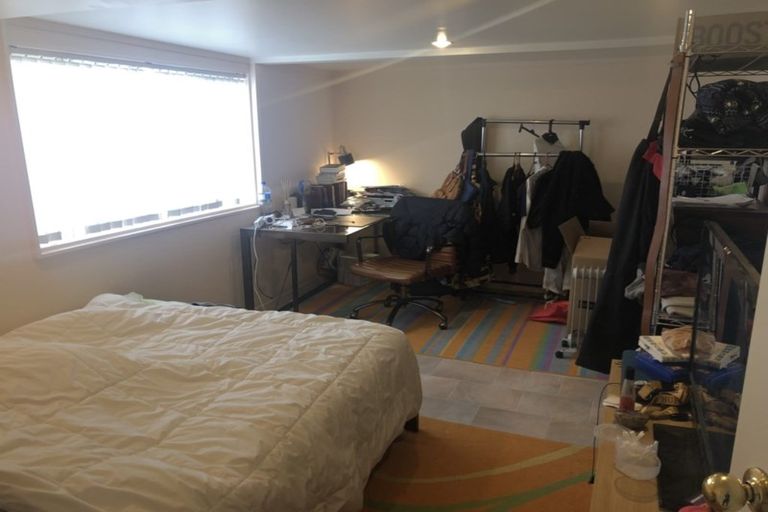 Photo of property in 1/7 Mizpah Road, Waiake, Auckland, 0630