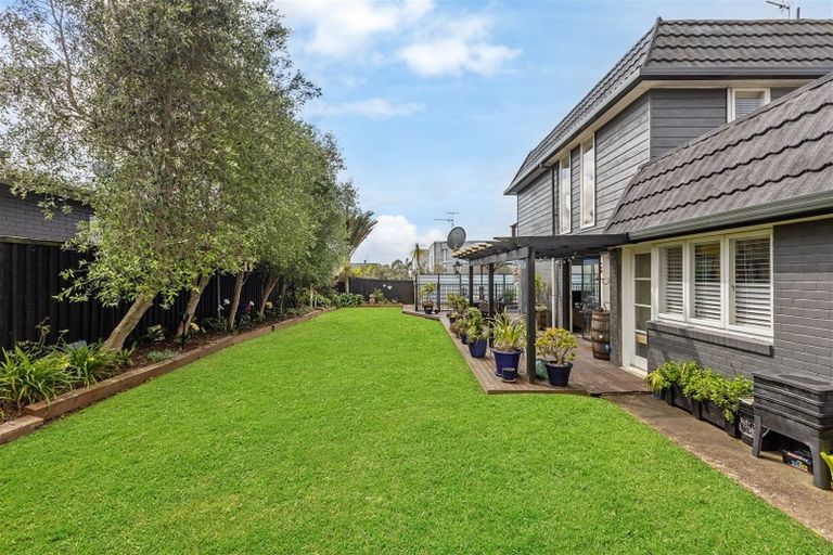 Photo of property in 14 Indus Place, Half Moon Bay, Auckland, 2012