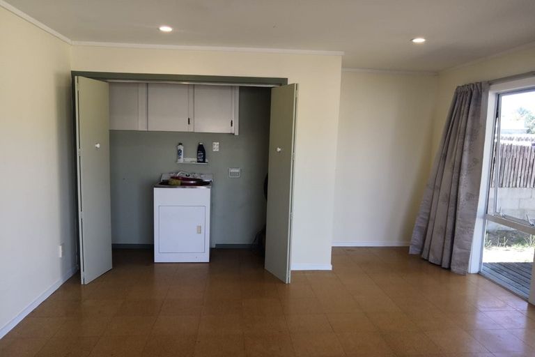 Photo of property in 19 Campbell Street, Alexandra, 9320
