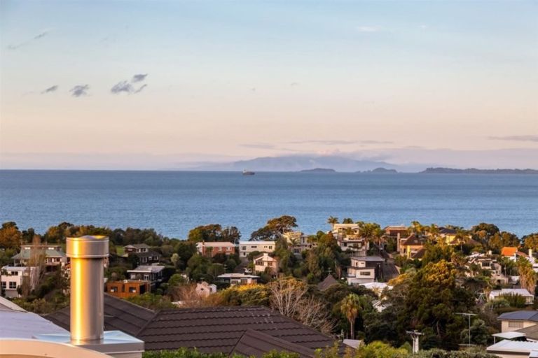 Photo of property in 3/65 Castor Road, Castor Bay, Auckland, 0620