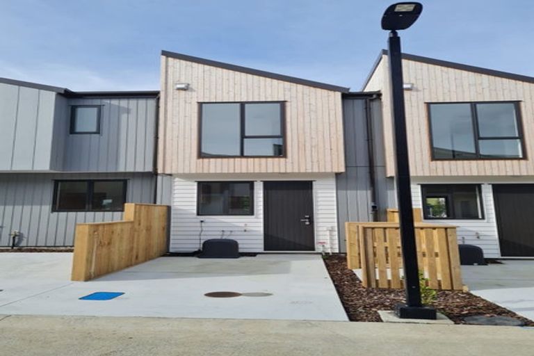 Photo of property in 17 Mahalo Avenue, Wiri, Auckland, 2104