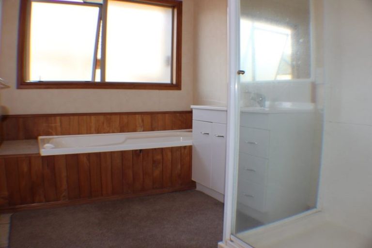 Photo of property in 21 Lamia Grove, Papamoa Beach, Papamoa, 3118