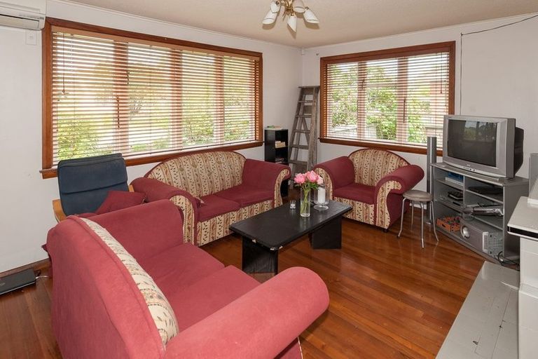Photo of property in 28 Auburn Avenue, Upper Riccarton, Christchurch, 8041
