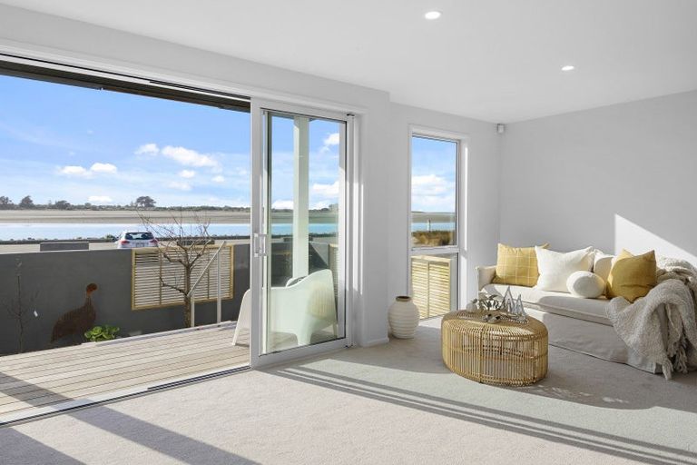 Photo of property in 1/19 Beachville Road, Redcliffs, Christchurch, 8081