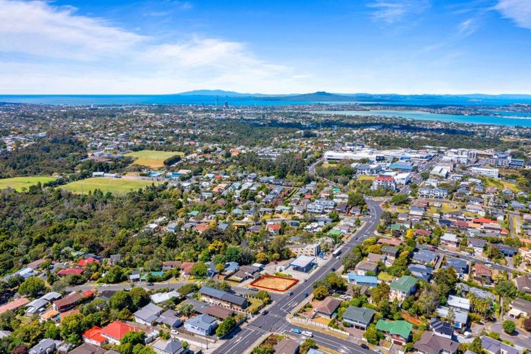 Photo of property in 1b Glenwood Avenue, Birkenhead, Auckland, 0626