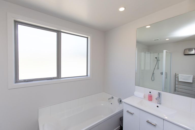 Photo of property in 4 Dwyer Place, Lake Tekapo, 7999