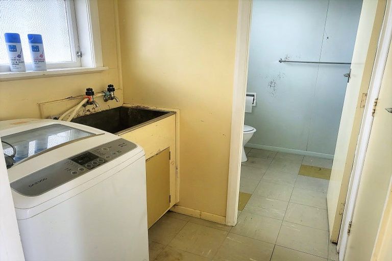 Photo of property in 1/25 Queen Street, Dannevirke, 4930