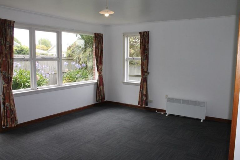 Photo of property in 1-2/53 Springfield Road, Morningside, Auckland, 1022