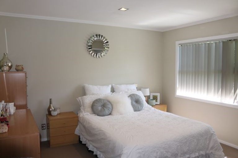 Photo of property in 65a Rosalie Terrace, Kelvin Grove, Palmerston North, 4414