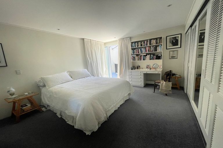 Photo of property in Highwic, 15/32 Hobson Street, Thorndon, Wellington, 6011