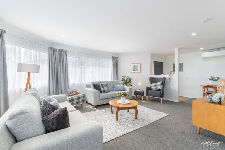 Photo of property in 19 Kelso Grove, Kelson, Lower Hutt, 5010