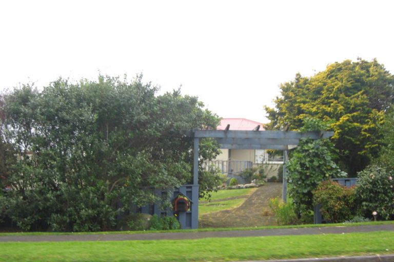 Photo of property in 107 Oxford Road, Okato, 4335