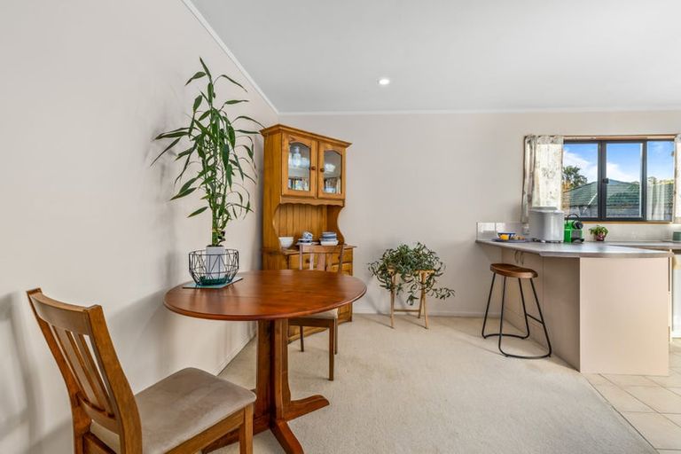 Photo of property in 19 Angel Way, Stanmore Bay, Whangaparaoa, 0932