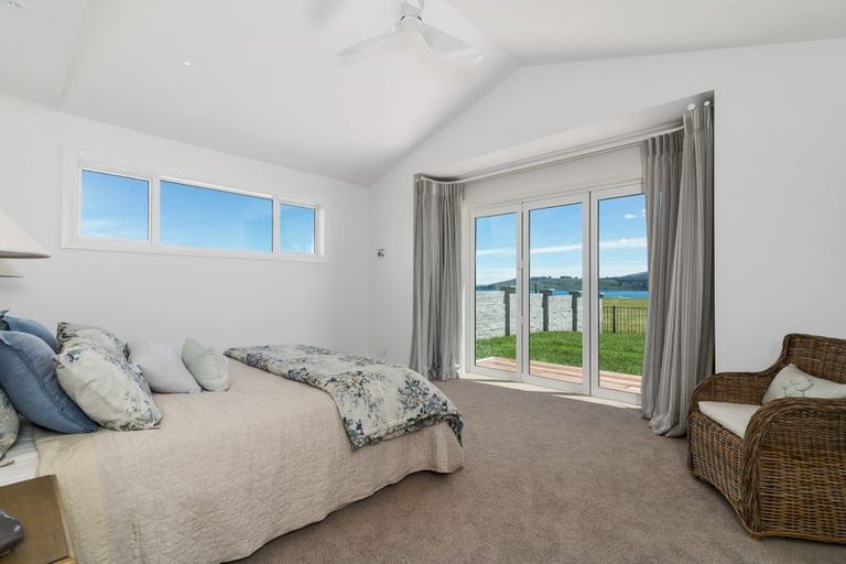 Photo of property in 84 Montgomery Crescent, Kinloch, Taupo, 3377