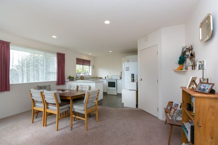 Photo of property in 2/46 Dorset Avenue, Westown, New Plymouth, 4310