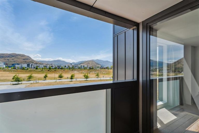 Photo of property in Kawarau Residences, 404/16 Mountain Ash Drive, Frankton, Queenstown, 9300