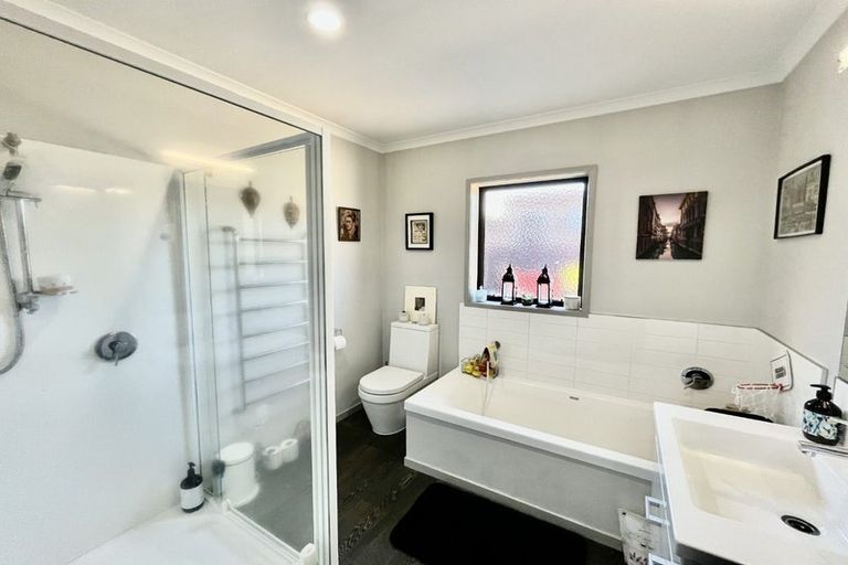 Photo of property in 3 Diamond Grove, Brown Owl, Upper Hutt, 5018