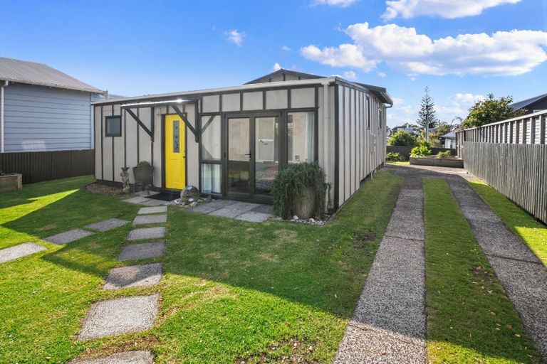 Photo of property in 6 Marine Avenue, Waihi Beach, 3611