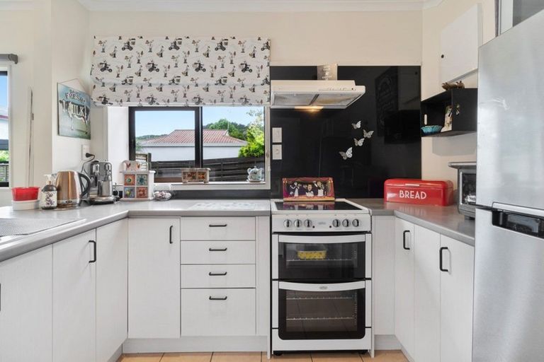 Photo of property in 73b Esmeralda Street, Welcome Bay, Tauranga, 3112