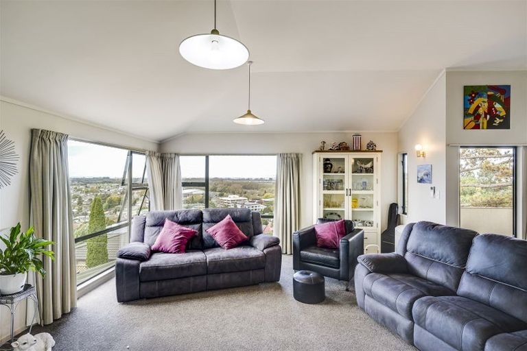 Photo of property in 89a Churchill Drive, Taradale, Napier, 4112