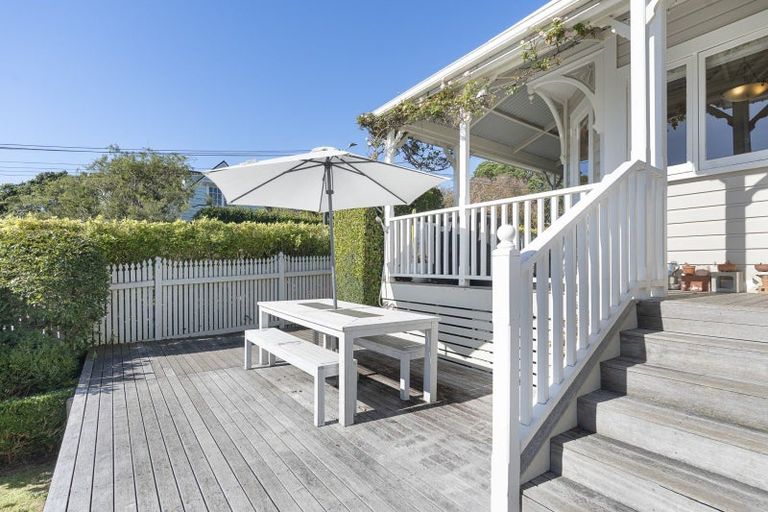 Photo of property in 62 Gilbert Street, New Plymouth, 4310