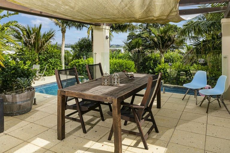 Photo of property in 2/57 Beresford Street, Bayswater, Auckland, 0622