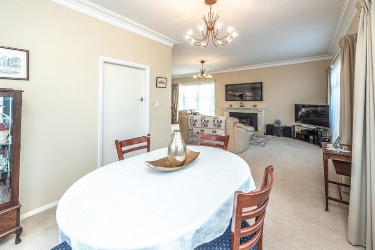 Photo of property in 20 Great North Road, Saint Johns Hill, Whanganui, 4500