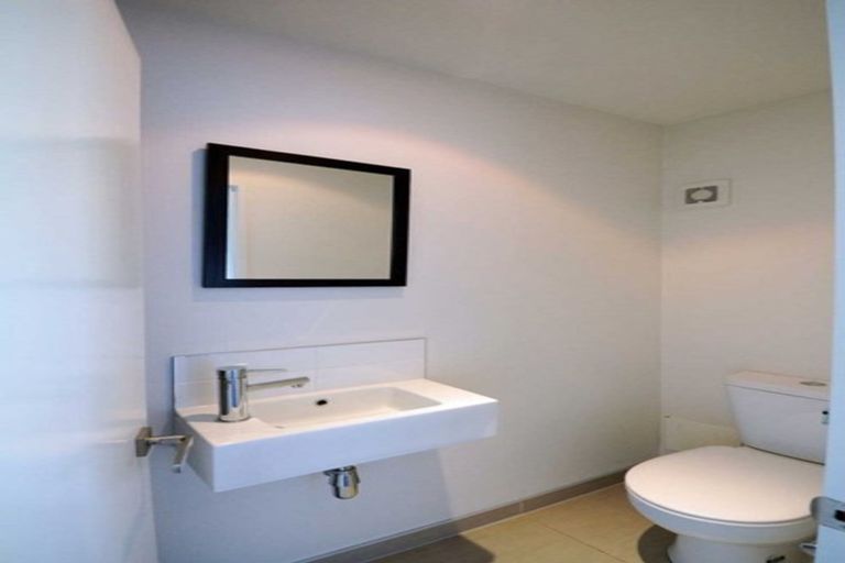 Photo of property in 9/20 North Avon Road, Richmond, Christchurch, 8013