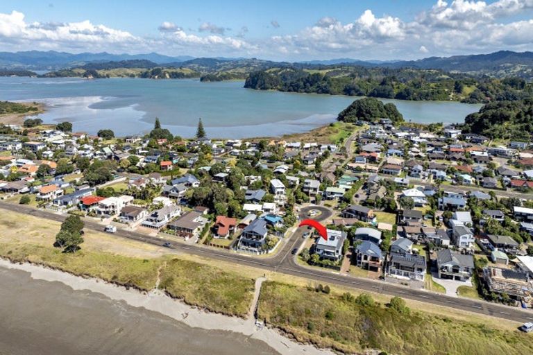 Photo of property in 142 Ocean Road, Ohope, 3121