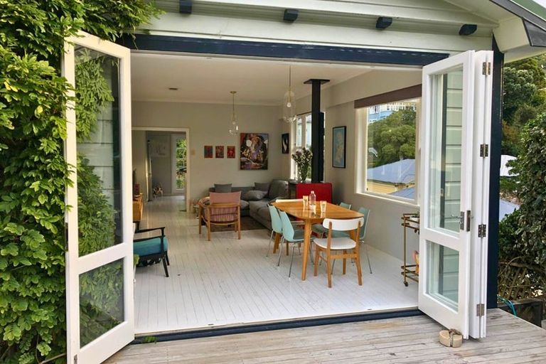 Photo of property in 26 Manchester Street, Melrose, Wellington, 6023