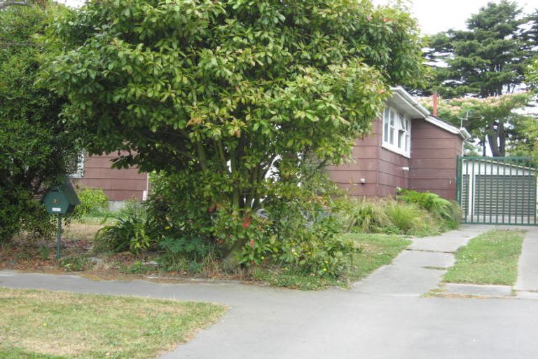 Photo of property in 25 Hillary Crescent, Upper Riccarton, Christchurch, 8041
