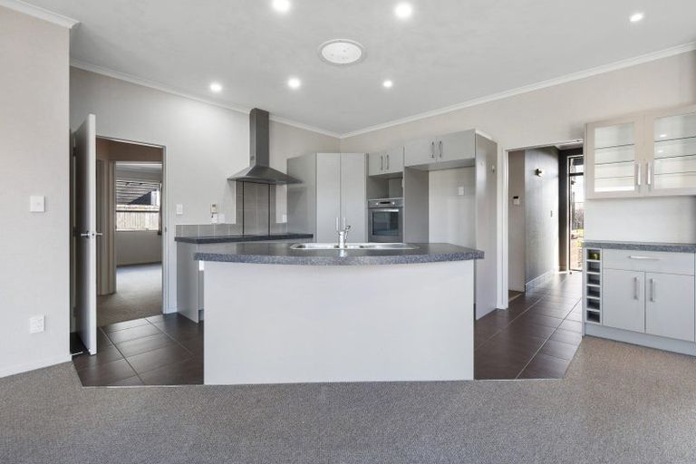 Photo of property in 47 Tennyson Avenue, Kelvin Grove, Palmerston North, 4414