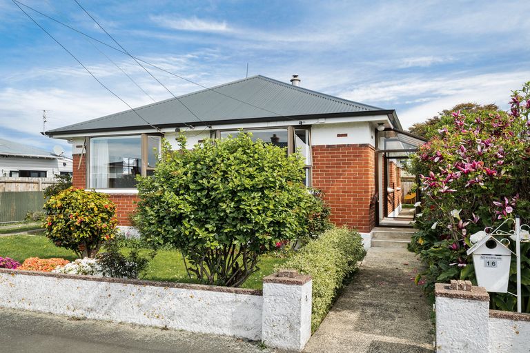 Photo of property in 16 Eskvale Street, Saint Kilda, Dunedin, 9012