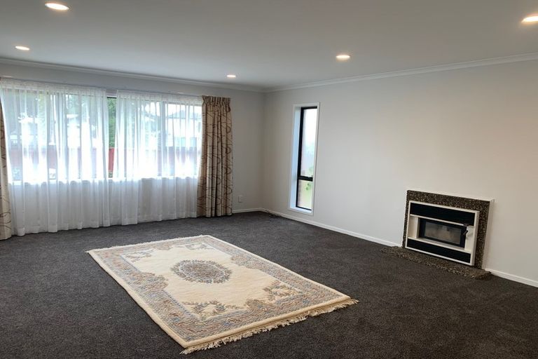 Photo of property in 7 Sutton Crescent, Papakura, 2110