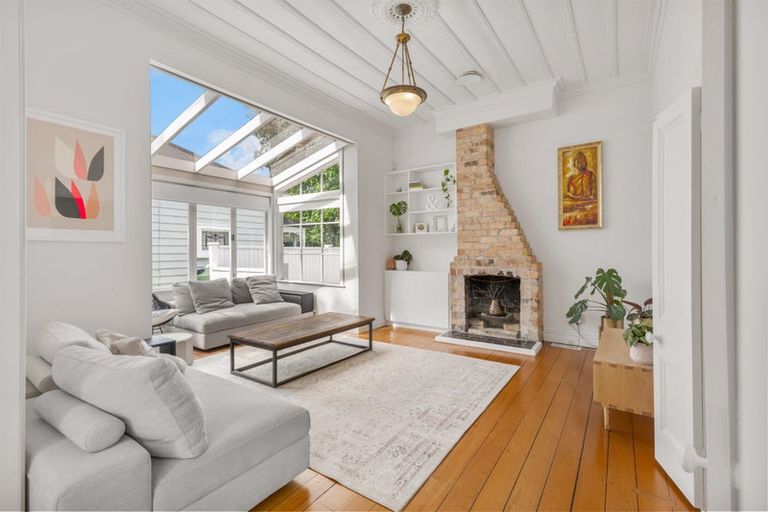 Photo of property in 20 Milton Road, Mount Eden, Auckland, 1024