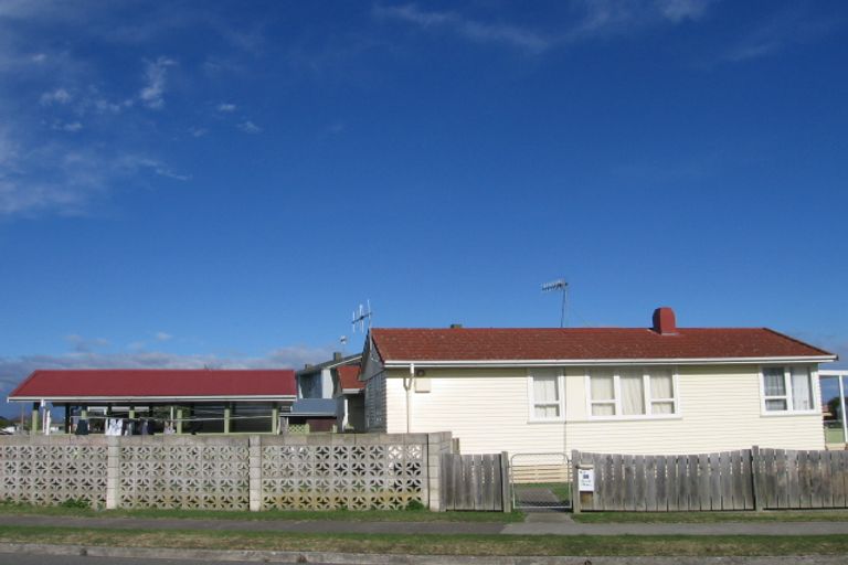 Photo of property in 20 Wyatt Avenue, Onekawa, Napier, 4110