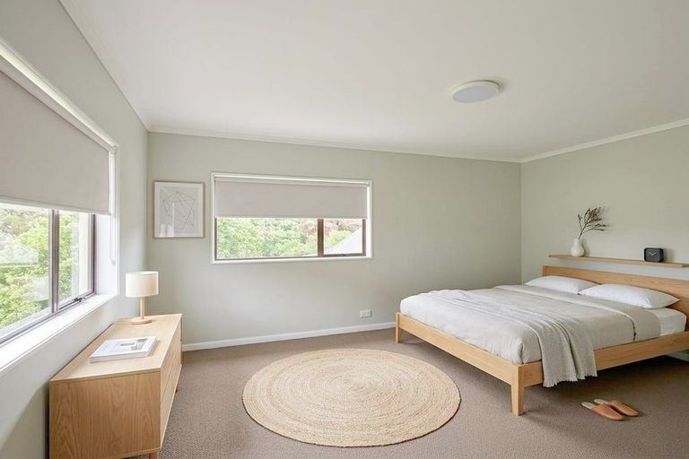 Photo of property in 2 Eastglen Road, Glen Eden, Auckland, 0602